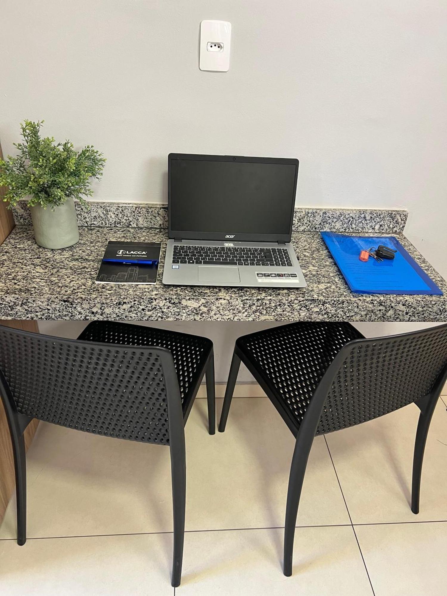 Apartamento Em Sao Joao Del Rei, Ao Lado Da Estacao Ferroviaria, Estacionamento E Ar Condicionado Exterior foto
