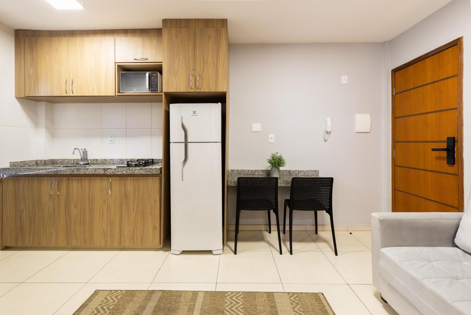 Apartamento Em Sao Joao Del Rei, Ao Lado Da Estacao Ferroviaria, Estacionamento E Ar Condicionado Exterior foto