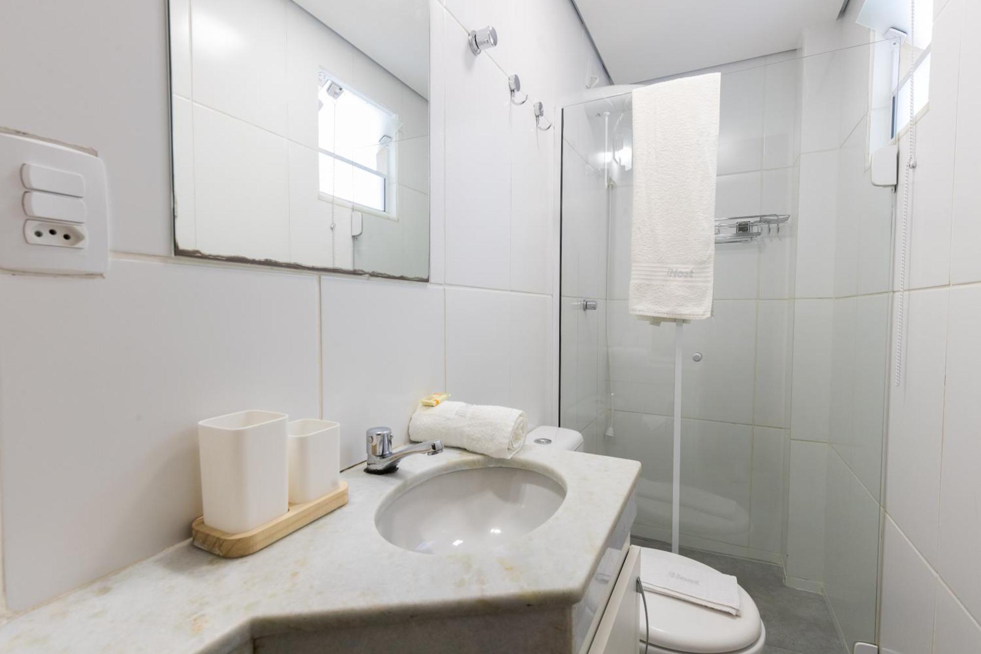 Apartamento Em Sao Joao Del Rei, Ao Lado Da Estacao Ferroviaria, Estacionamento E Ar Condicionado Exterior foto